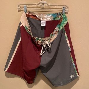 Lost boardshorts size 32